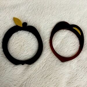 APC peach and apple bracelet set